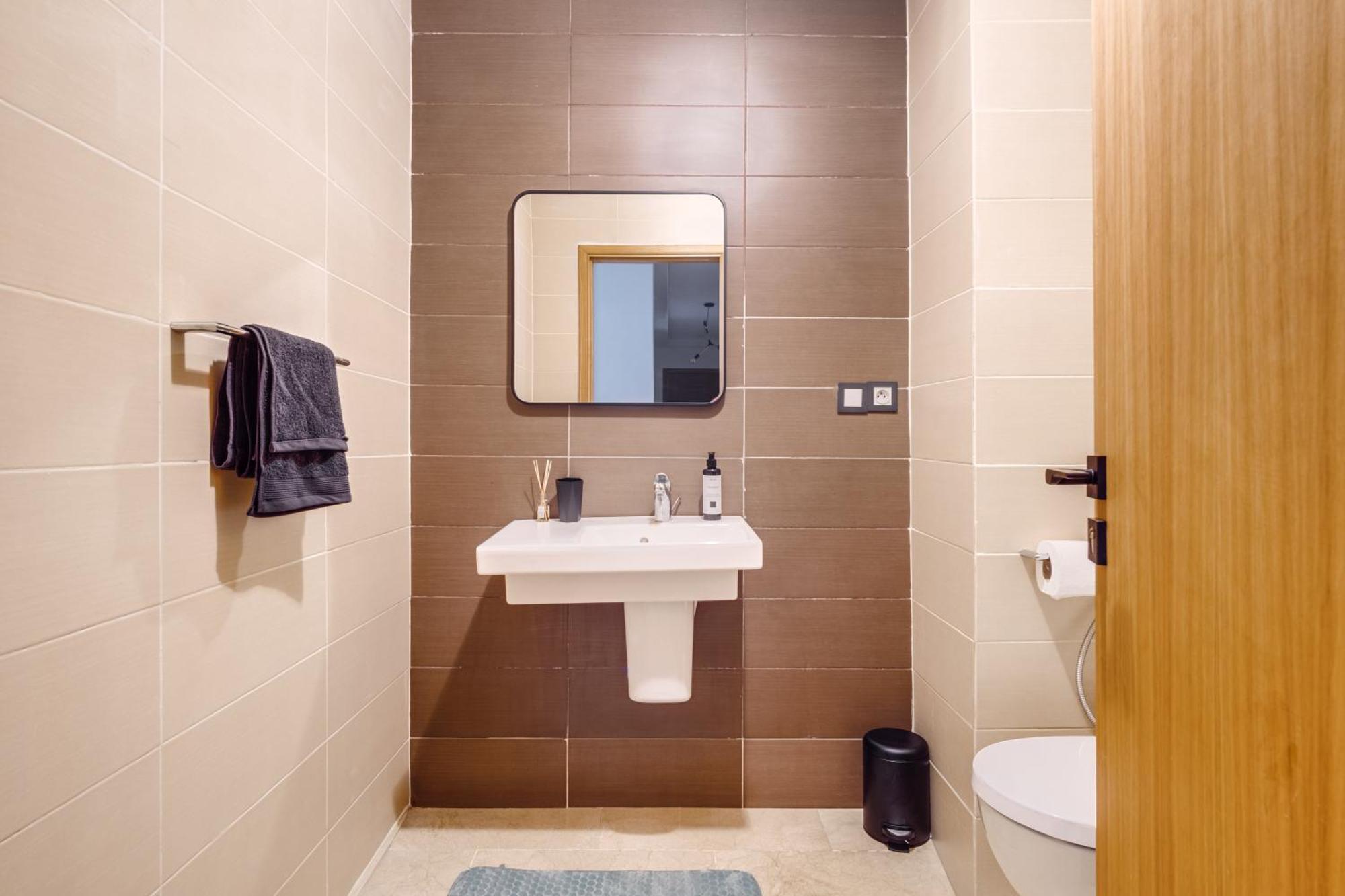 Apartment Chic 2br With Balcony & Terrace In Place Mozart *