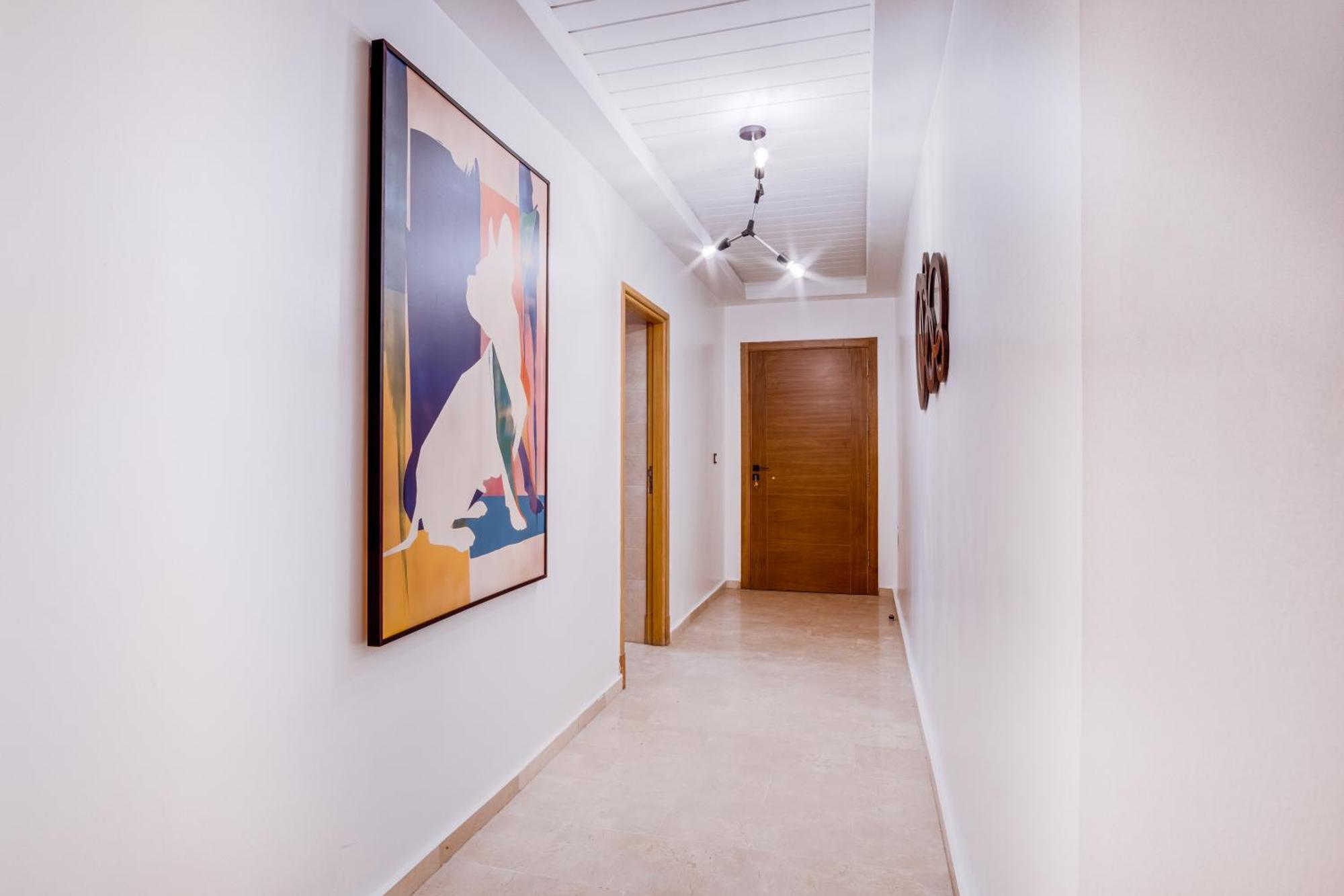 Chic 2br With Balcony & Terrace In Place Mozart Apartment Tanger